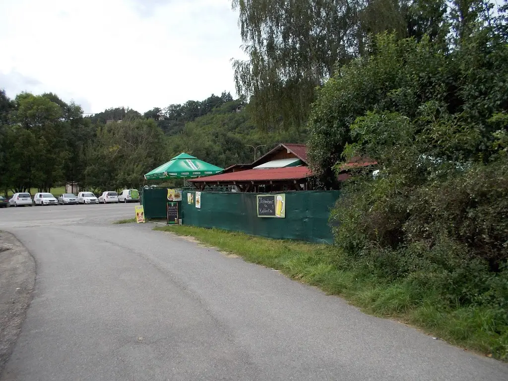 Petr Pedro_Občerstvení U Kelímka_Hradištko_review