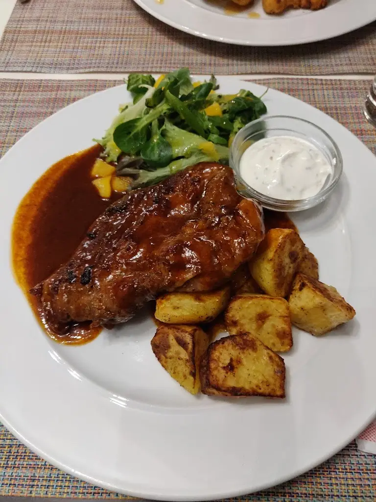 Hanna L_Hotel Mandate_Hradištko_review