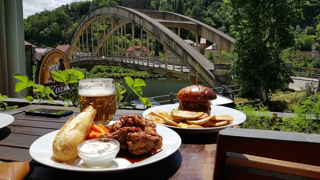 Rozmarná Róza_Hradištko_slider_image_3