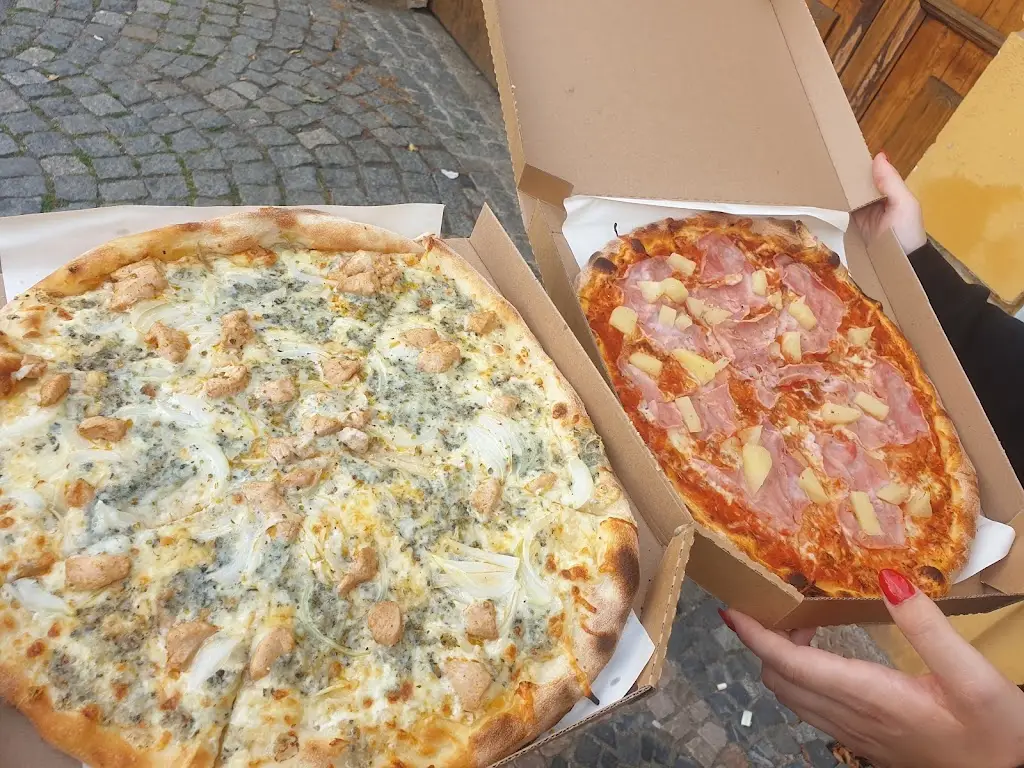 Menu_Pizza na Náměstí_Jílové u Prahy_image_5