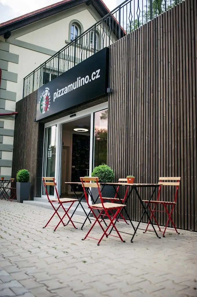 PIZZA MULINO - pobočka Kabáty restaurant in Jílové u Prahy