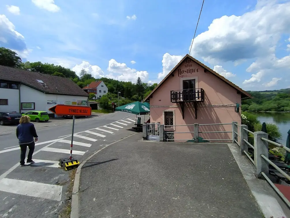 Vladimir Pecha_Xxxx_Kamenný Přívoz_review