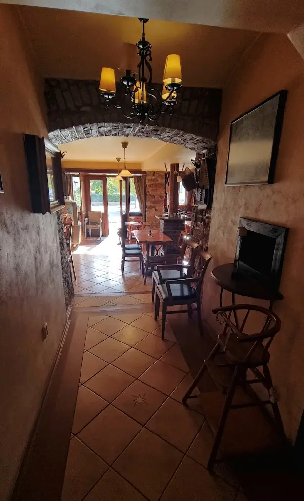 Oldřich Kratina_Restaurace Elenka_Kosova Hora_review