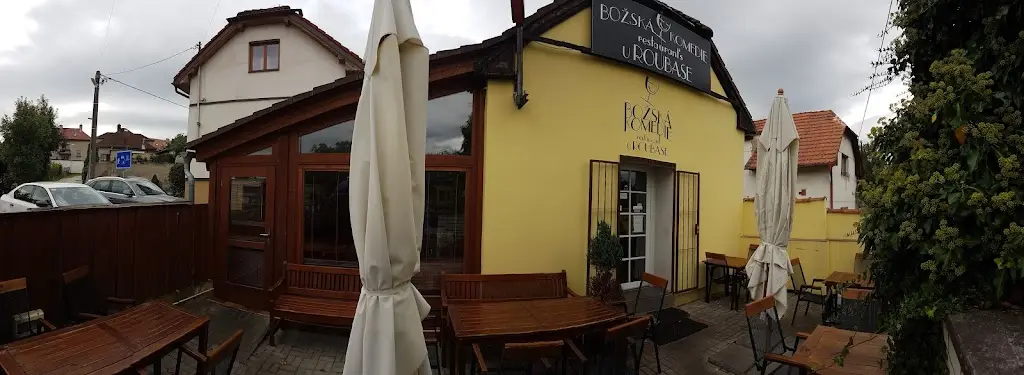 Chris Rinke_Božská komedie U Roubase_Dolní Břežany_review