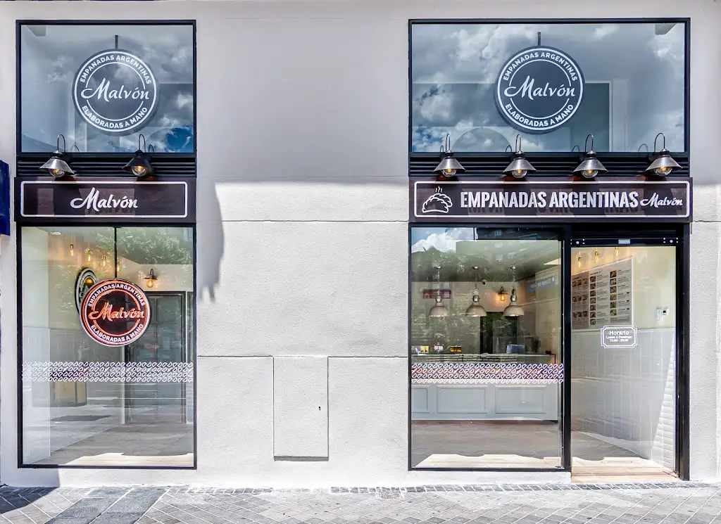 Empanadas Malvón restaurant in Bernartice