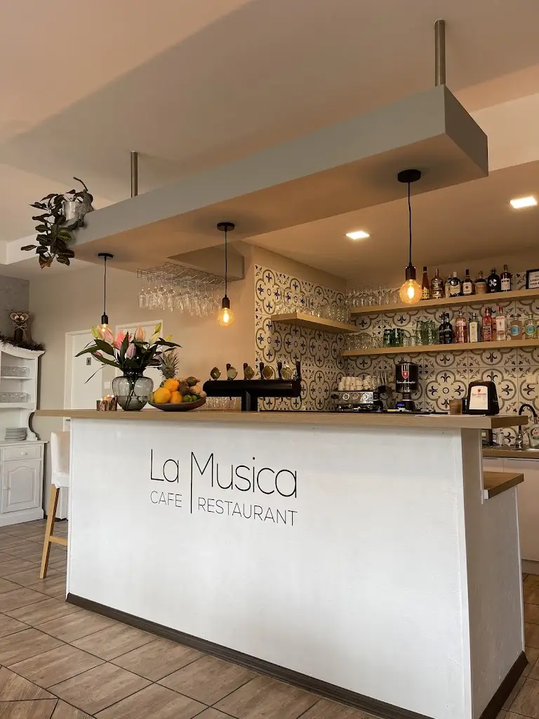 Restaurace La Musica ristorante a Kolín