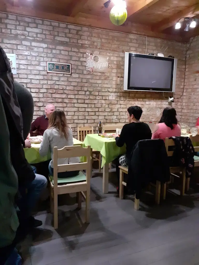 Miroslava Valentova_Hospůdka Na Růžku_Okres Písek_review