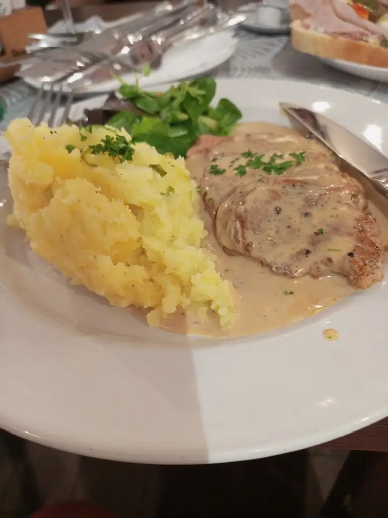 Menu_Restaurant Mona Líza_Kolín_immagine_1