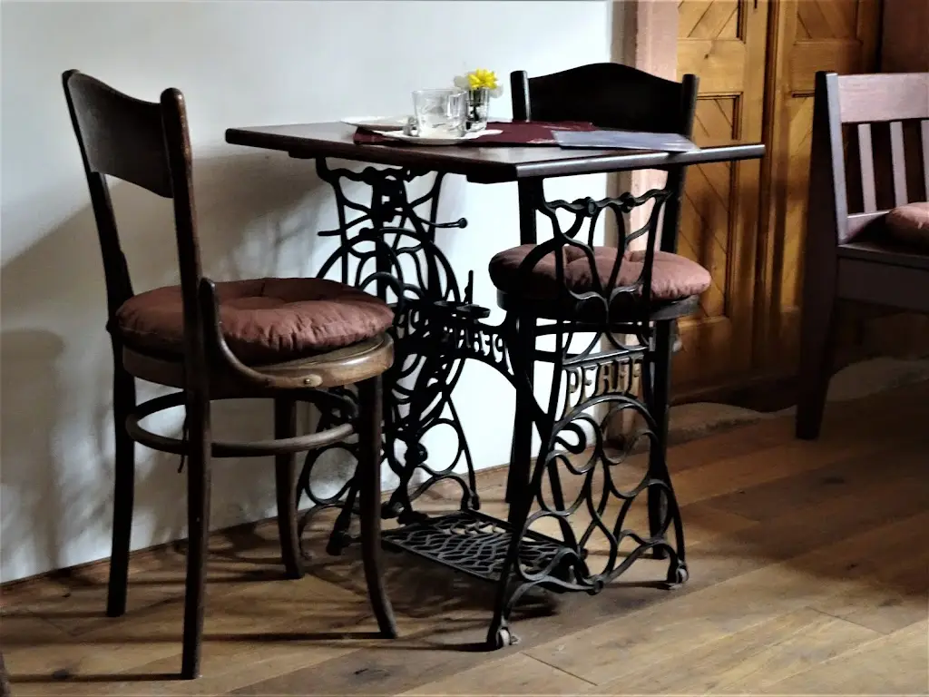 Zámecká Kavárna_Křinec_slider_image_1