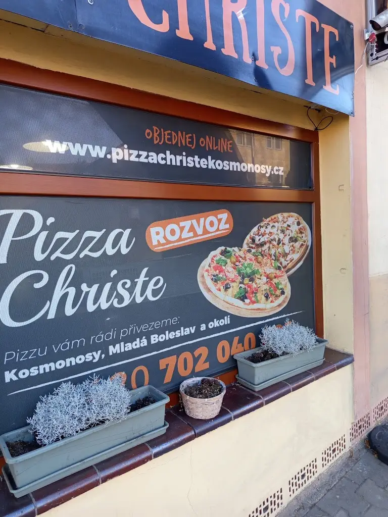 Kristýna Vacardová_Pizza Christe_Kosmonosy_review