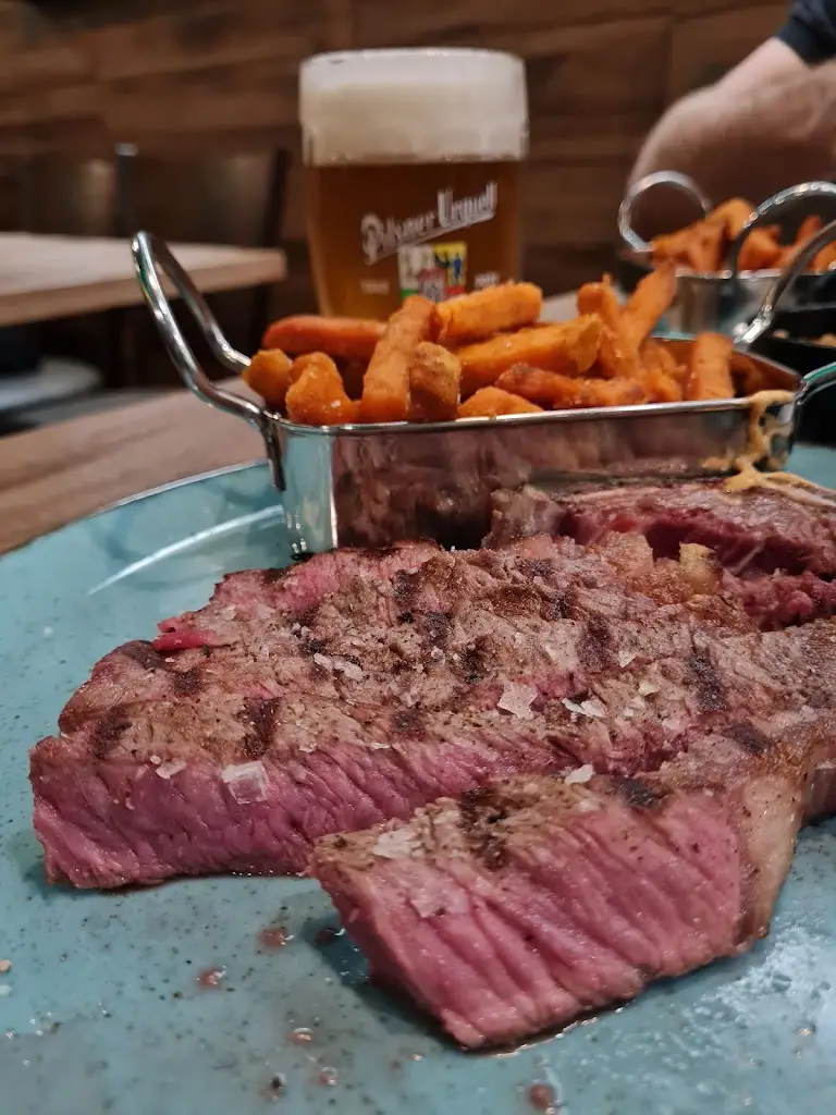 Vlada Nedved_Plzííínka_Kladno_recensione