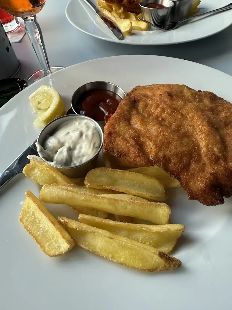 Sheetal Kamble-Shinde_SHOCK BAR_Kladno_review