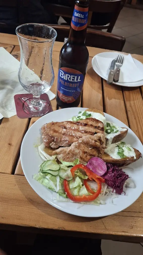 Daveman CZ_Restaurace U Hálů_Kostelec nad Černými Lesy_review