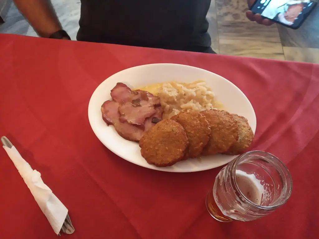 Mike Hodný_Restaurace Na Radosti_Okres Písek_review
