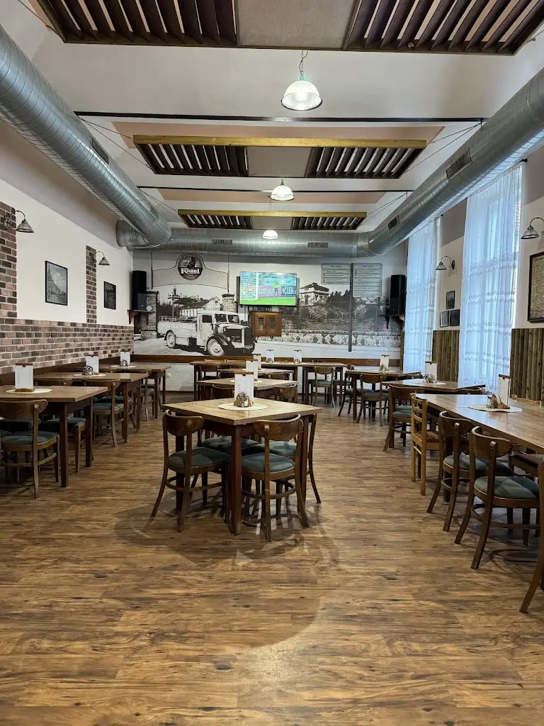Restaurace Sokolovna restaurant in Kouřim