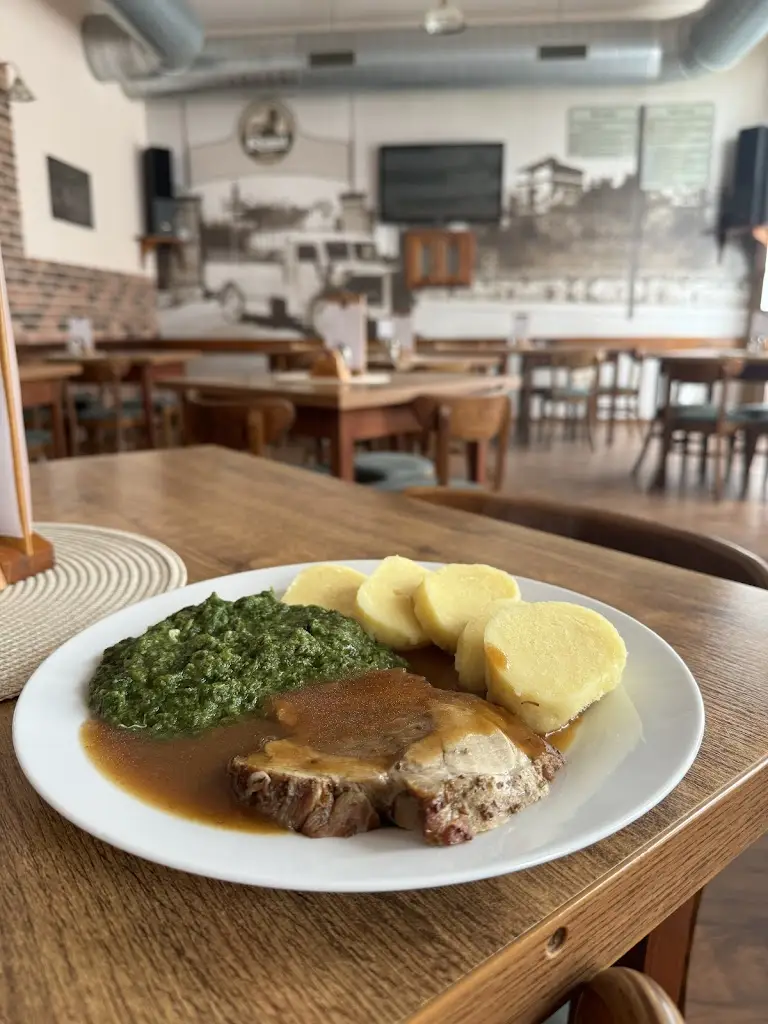 Restaurace Sokolovna_Kouřim_slider_image_2