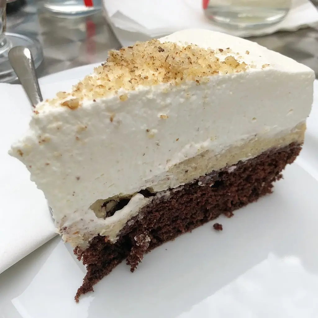 Axel Schipplock_Restaurace & kavárna Jenom Tak_Kouřim_review