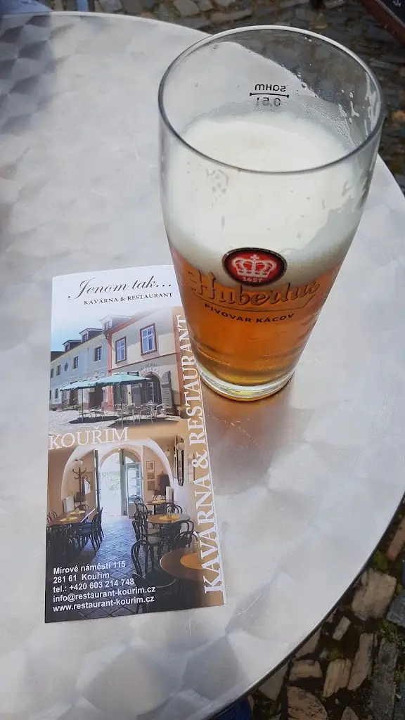 Martin Mrkvička_Restaurace & kavárna Jenom Tak_Kouřim_review