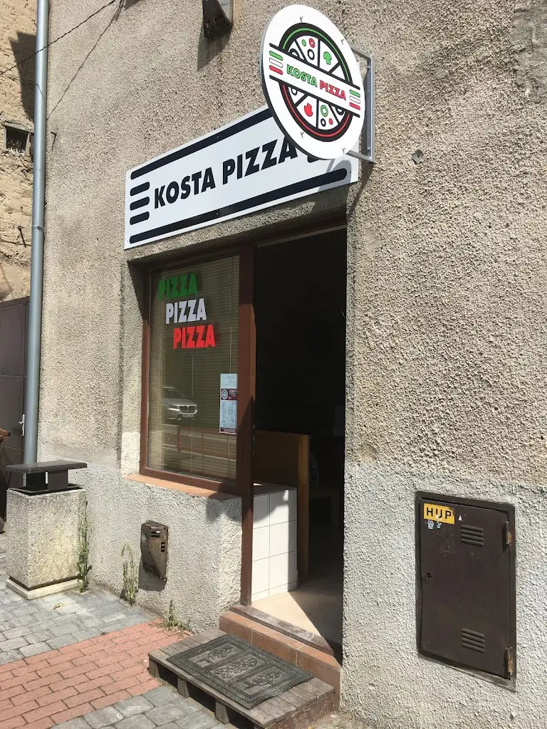 KOSTA PIZZA restaurant in Kostelec nad Labem
