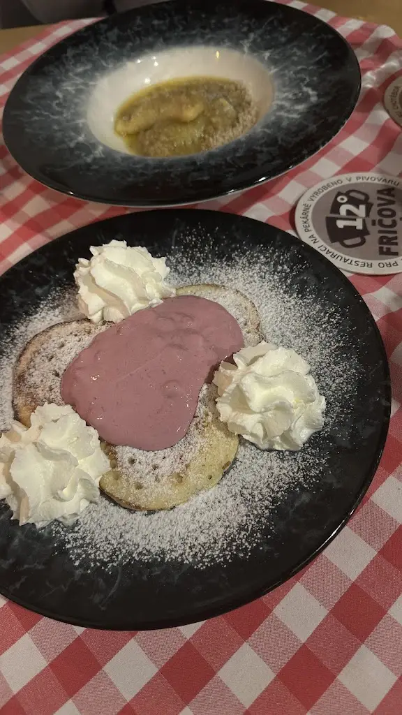 Mashari Alshaikh_Na Pekárně_Kostelec nad Labem_review