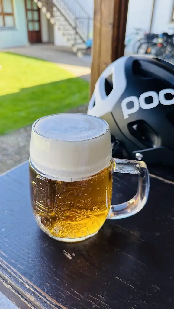 Mira Su_Restaurace TAMA_Lužec nad Vltavou_review