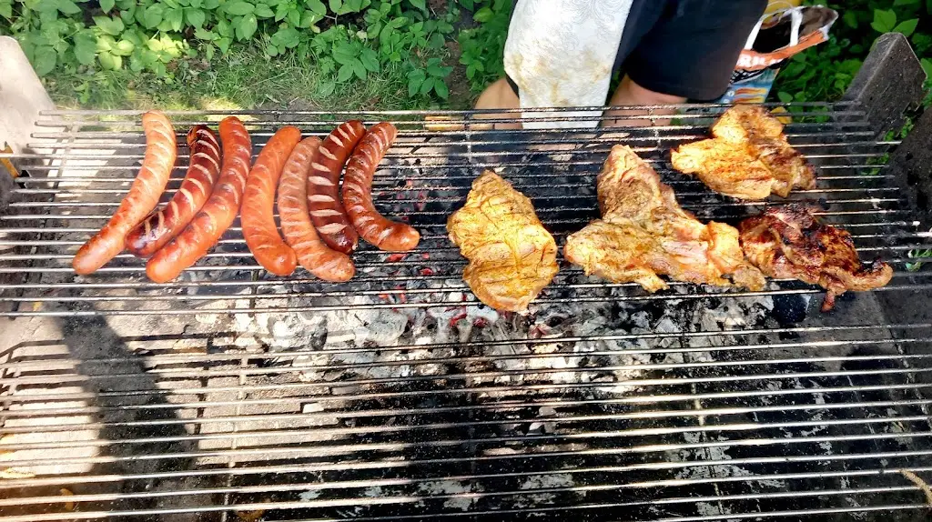 Stánek u řeky_Libčice nad Vltavou_slider_image_2