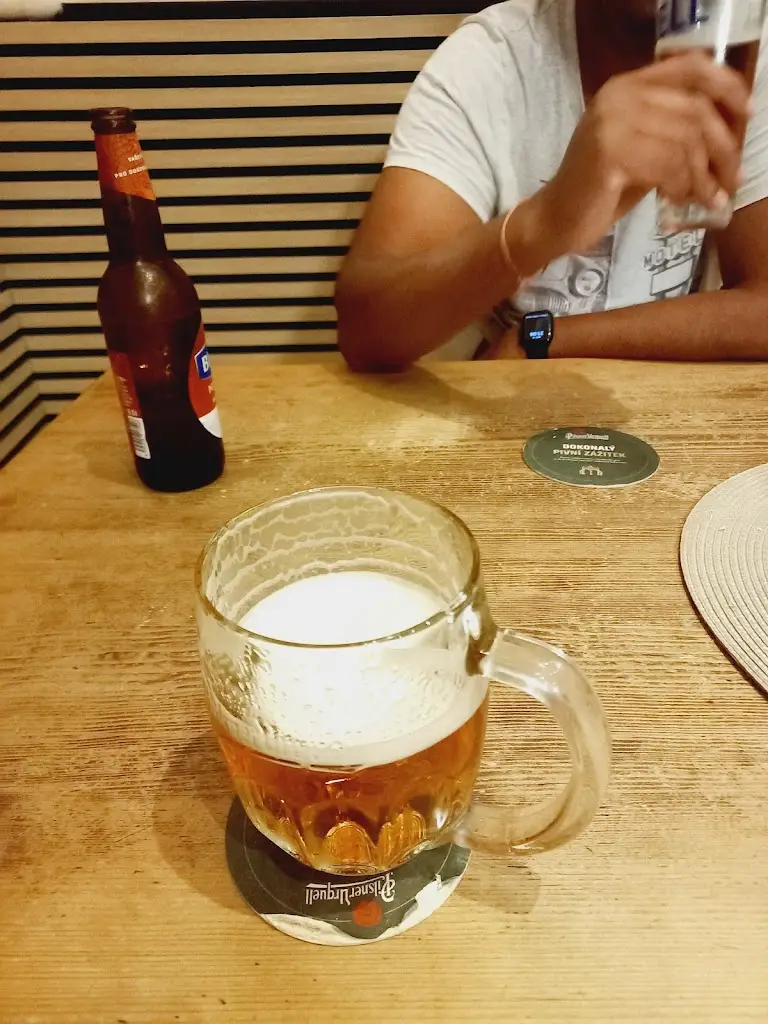 Devashish Das_Pizzerie U kouzelníkaLíbeznice_Líbeznice_review