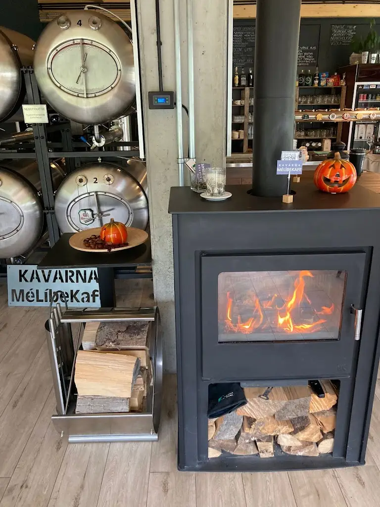 Cafe MéLíbeKafe Jakub Baudyš ristorante a Líbeznice