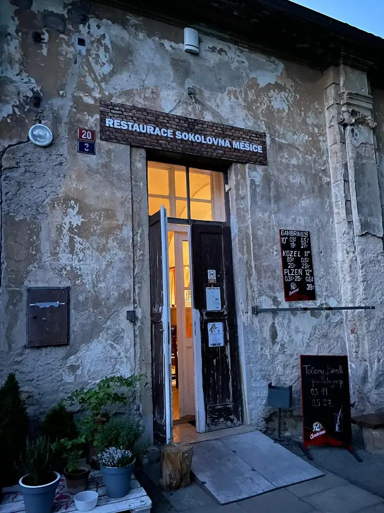 Lada Letovská_Restaurace Sokolovna Měšice_Měšice_review