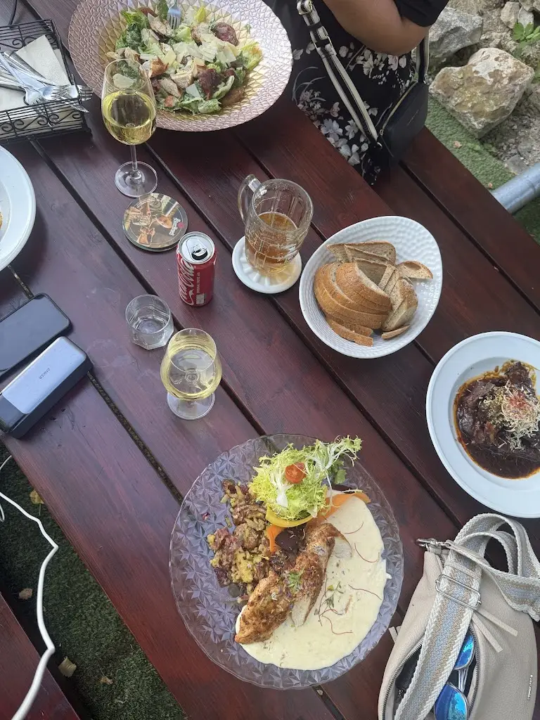 Hospyk's Pub_Měšice_slider_image_2