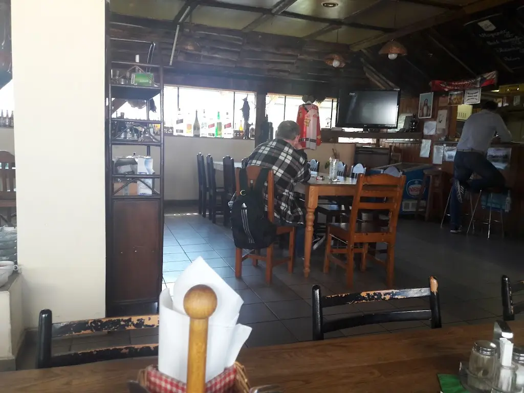 Jiří Kutín_Restaurace Dřevák_Měšice_review