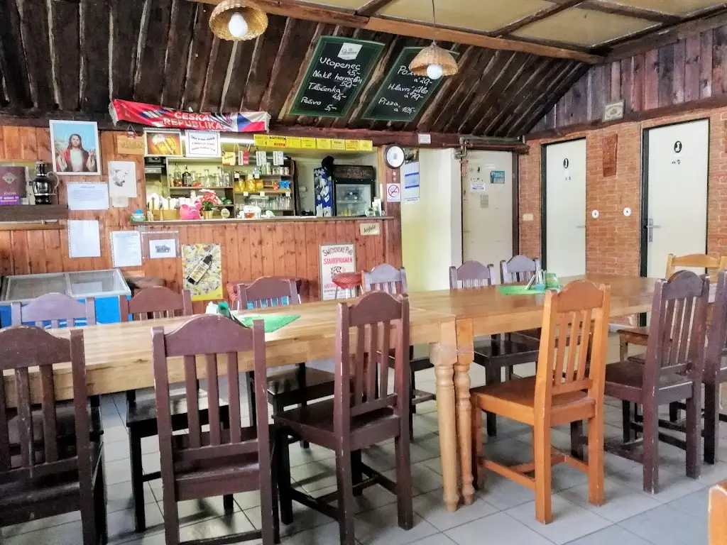 Restaurace Dřevák restaurant in Měšice