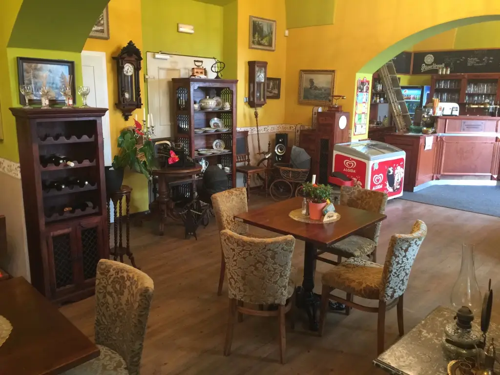 Restaurace vtipná kaše ristorante a Loučeň