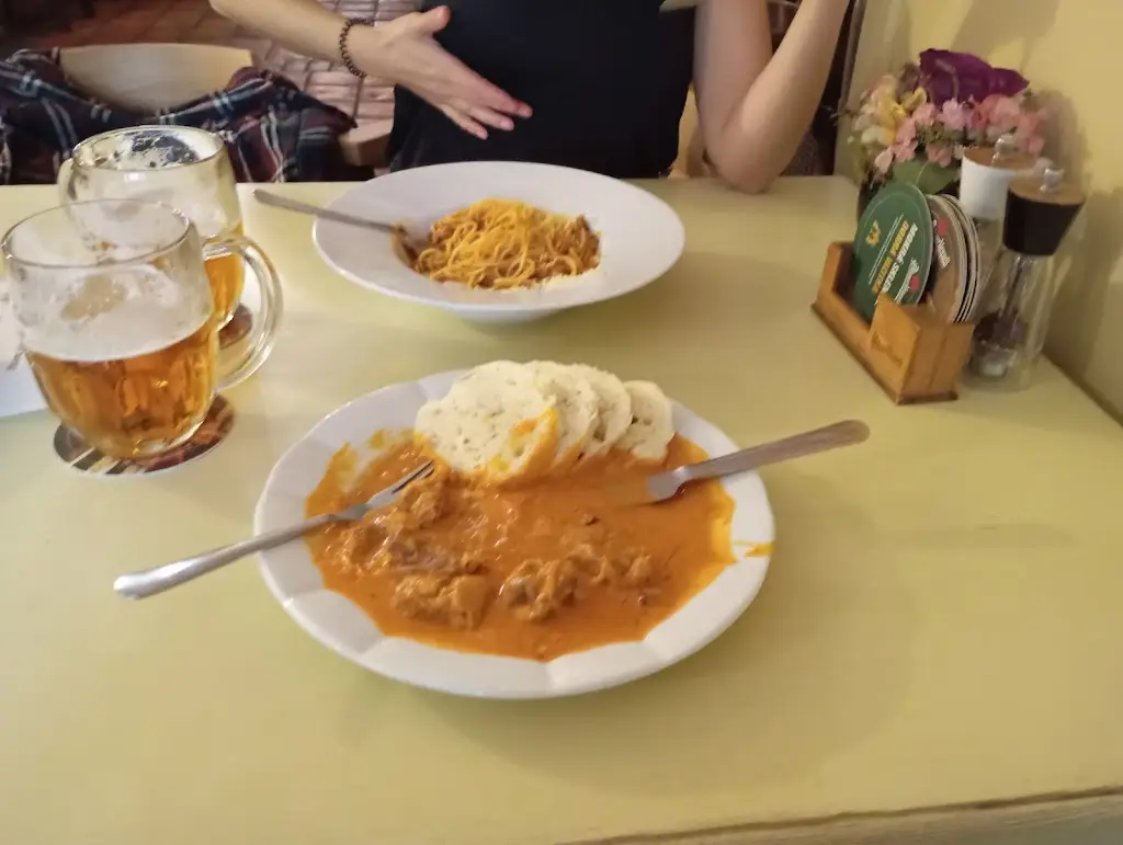 Daniel Vojtko_Green Tree Restaurant_Okres Tábor_review