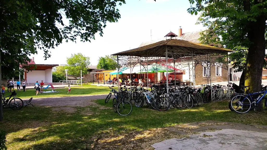 Restaurace Konírna_Městec Králové_slider_image_2