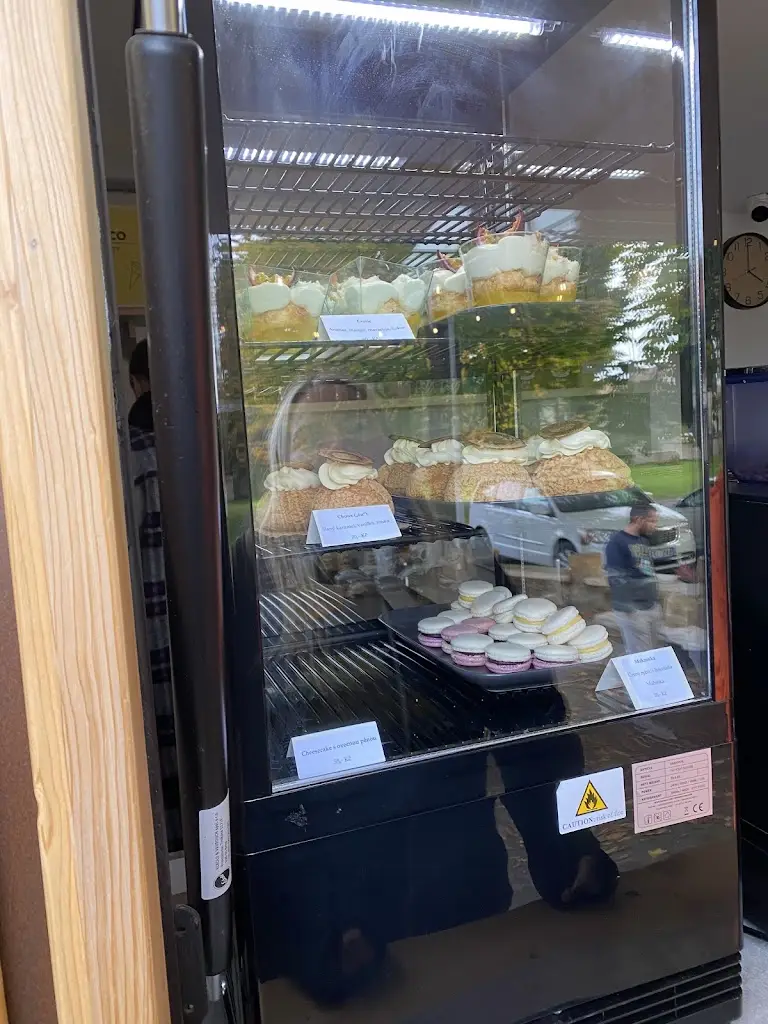 Zmrzlina v zahradě restaurant in Městec Králové