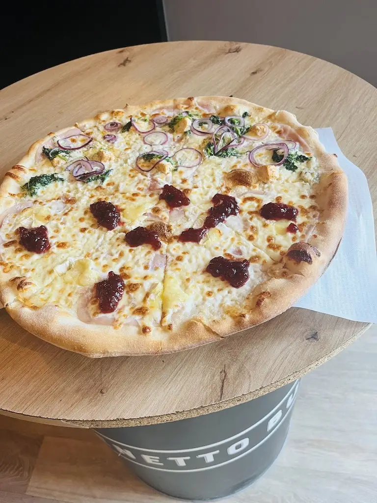 Tommy Jugo_Pizza Venetto Městec králové_Městec Králové_review