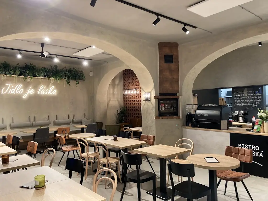 Bistro Pražská_Okres Tábor_slider_image_1