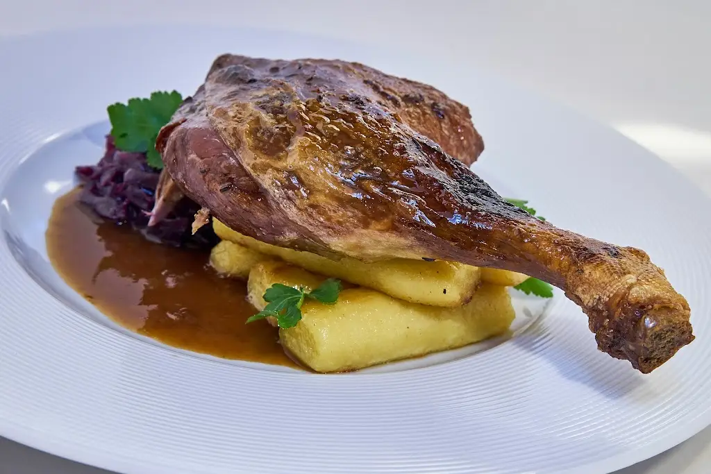 Restaurace Na Hradbách_Mělník_slider_image_3