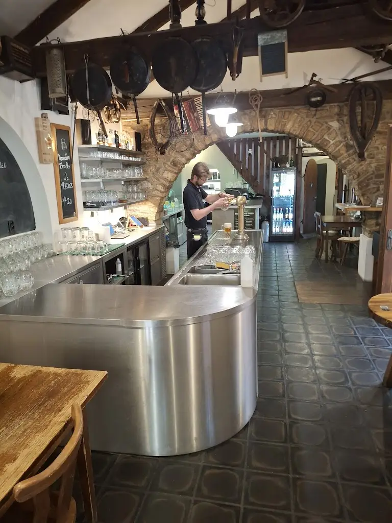 Getjan Lammers_Dobrý Kanec - Hostinec_Mělník_review