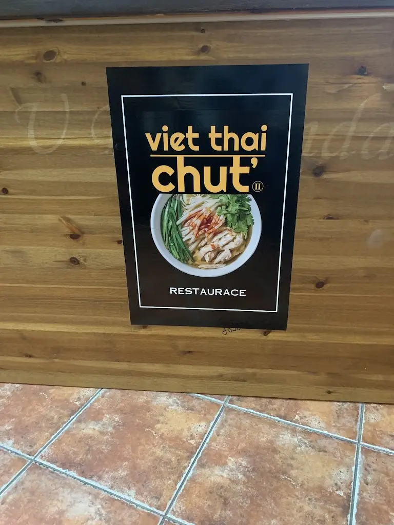 Charles Seaton Jr. (ChuckDiesal)_Viet-Thai Chuť II_Mnichovice_review