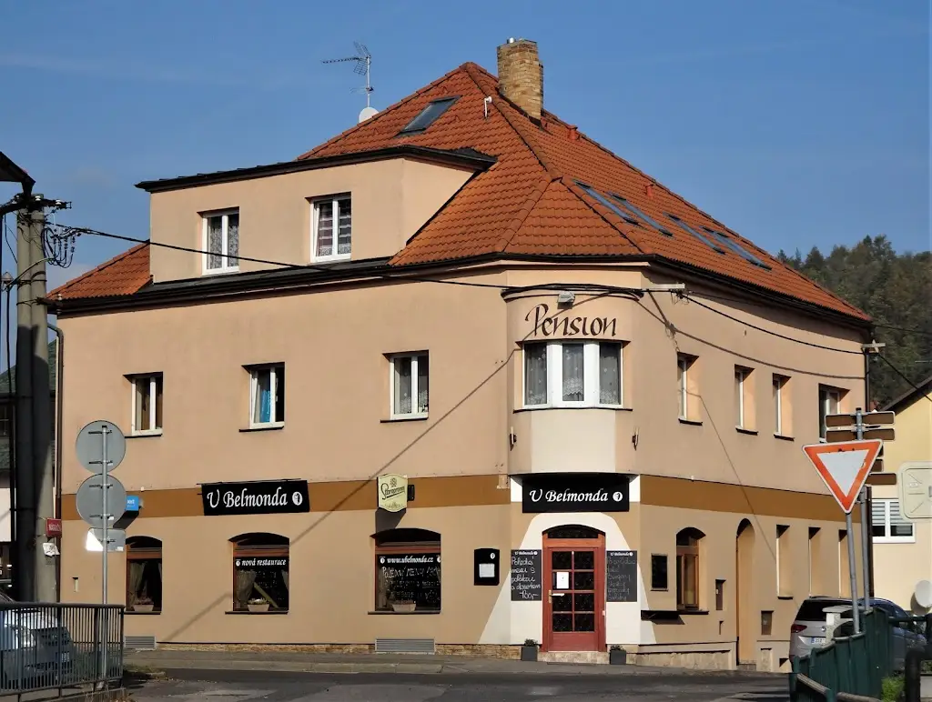 Restaurace u Belmonda_Mnichovice_slider_image_3