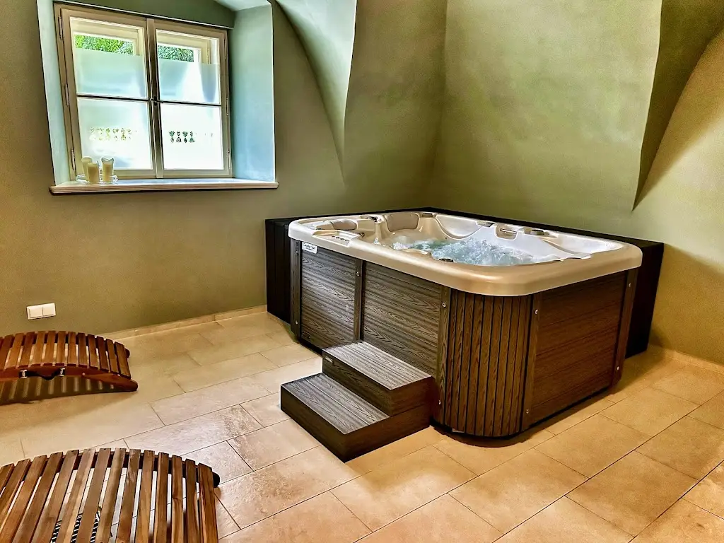 Zámek Načeradec hotel | spa | bistro Polepšovna_Načeradec_slider_image_3