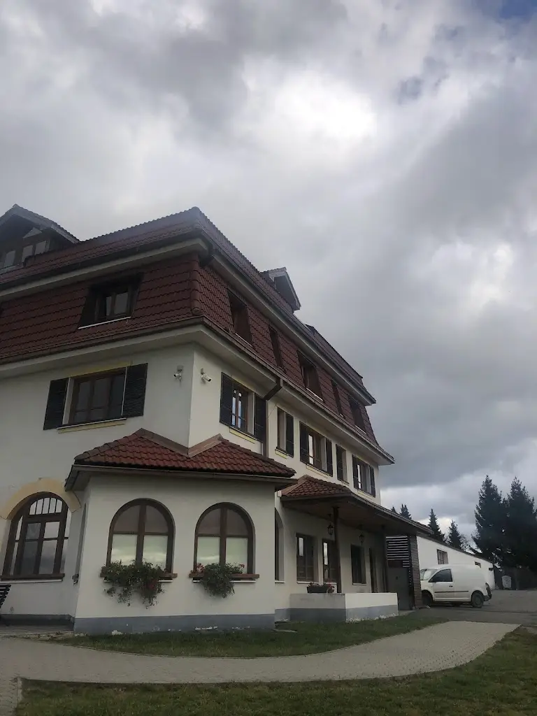 Pop Bogdan_Hotel Štamberk_Načeradec_review