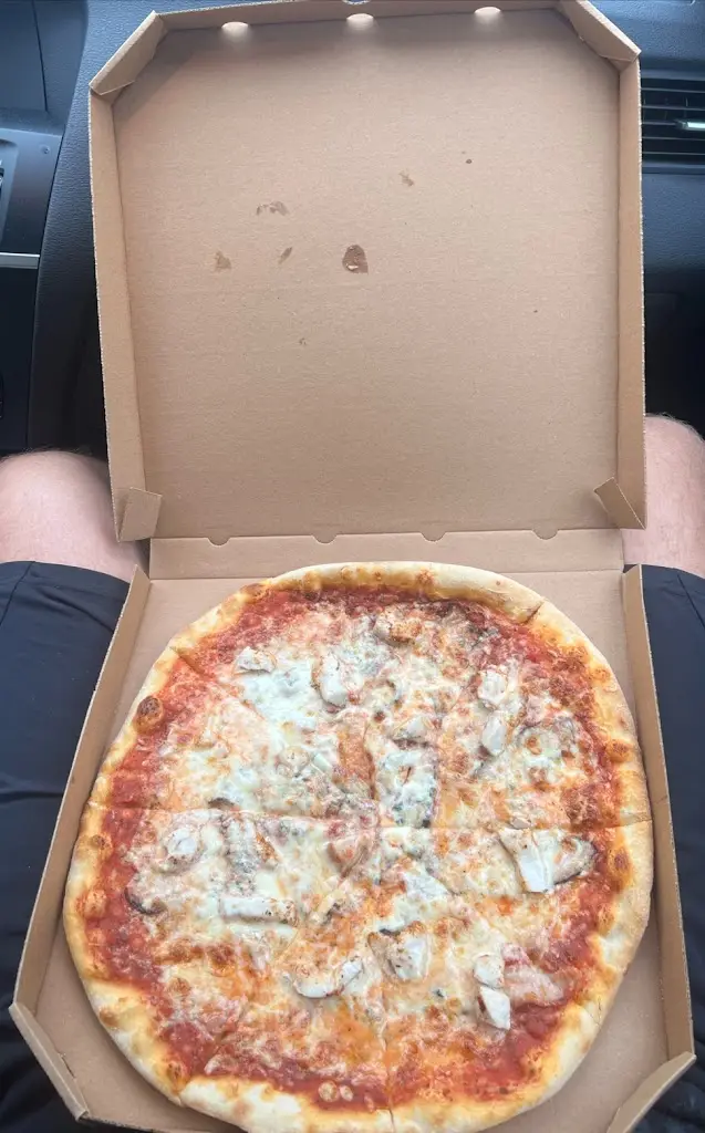 Lukáš Babinec_Pizza BEST_Mukařov_review