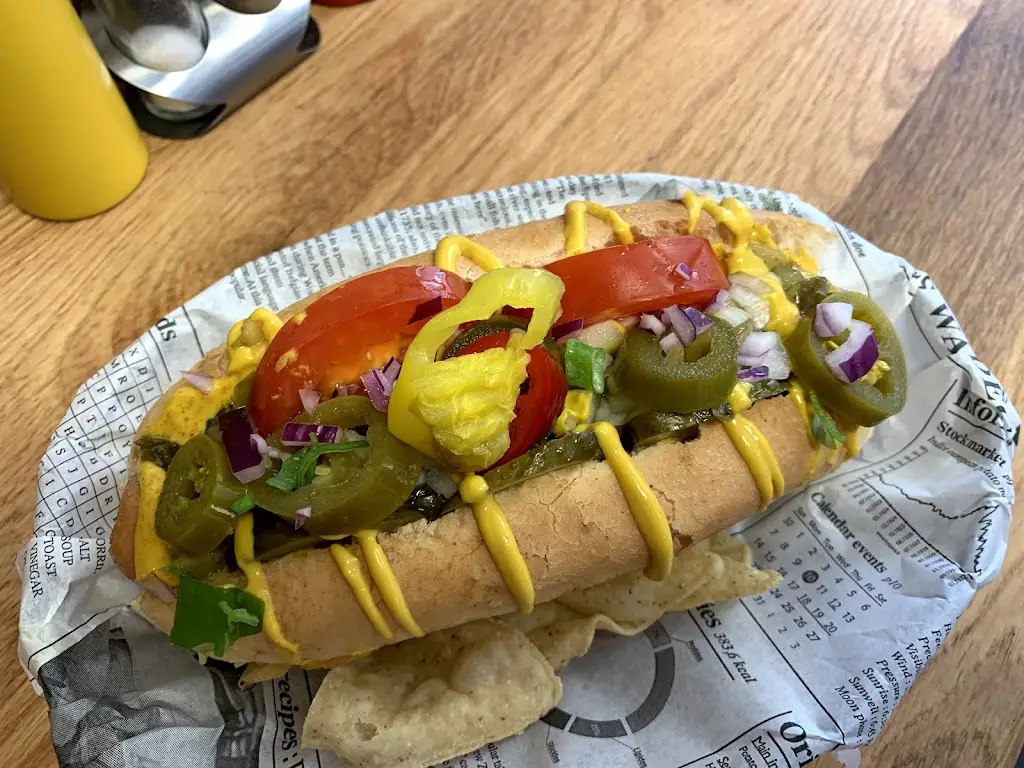 Marek Hajn_BRAVO bistro_Mukařov_review