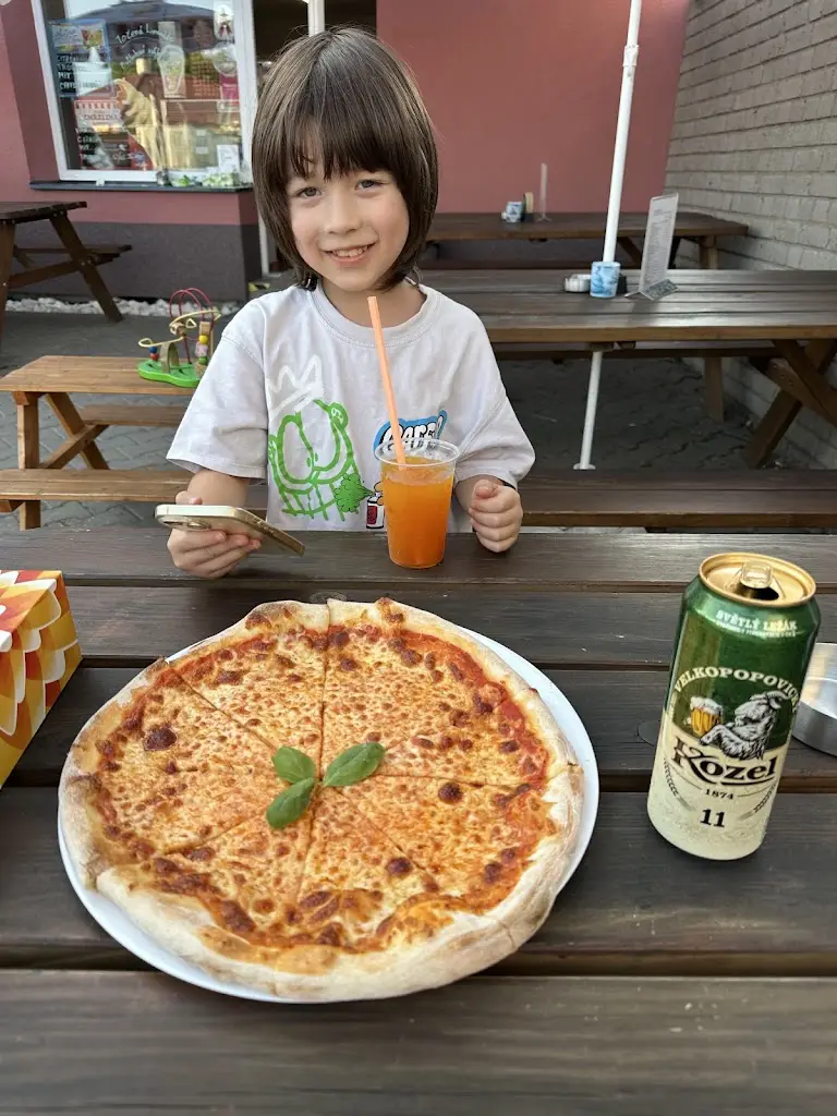 Pizzerie Colore Vita_Nehvizdy_slider_image_3