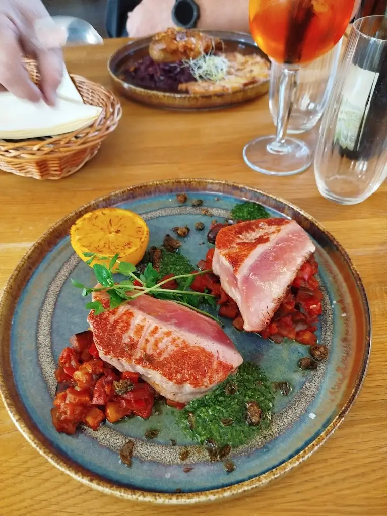 Restaurace Vinopalna_Nelahozeves_slider_image_2