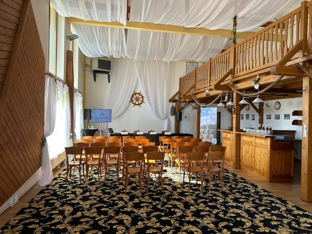 Restaurace Marina Vltava_Nelahozeves_slider_image_3