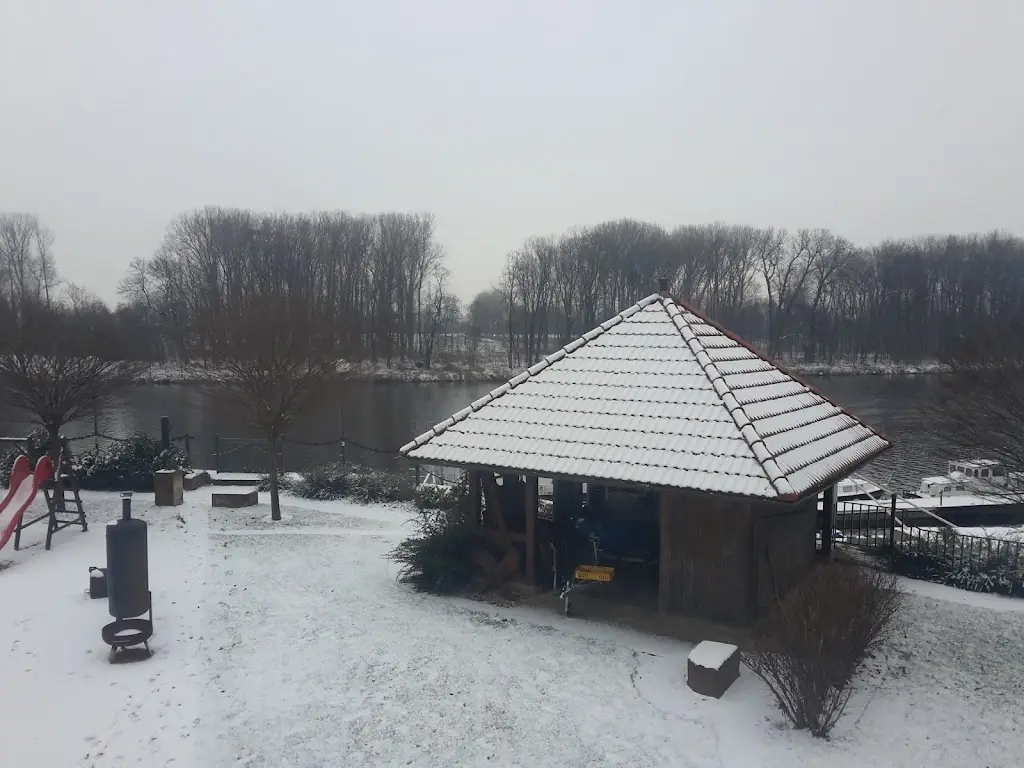 Syed Ali_Marina Vltava_Nelahozeves_review